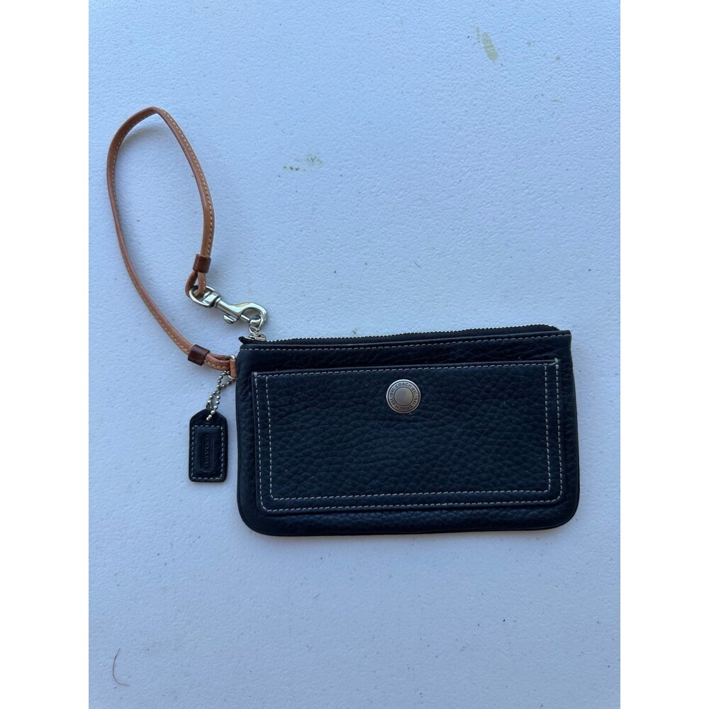 Vintage Y2K Coach Soho Black Pebbled Leather Tan Strap Wristlet Clutch